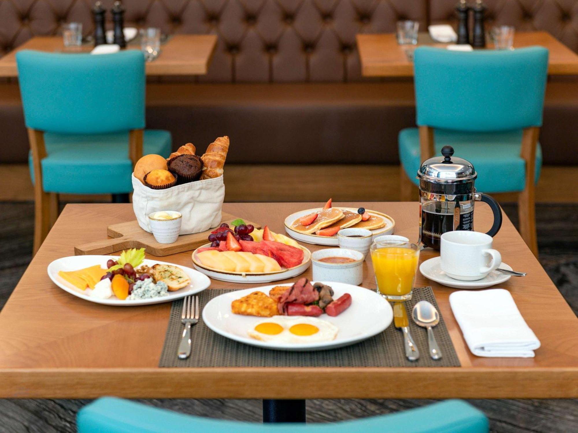 Ibis Doha Hotel ภายนอก รูปภาพ